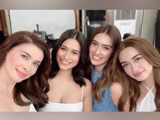 Sunshine Cruz with daughters Angelina Samantha and Francheska