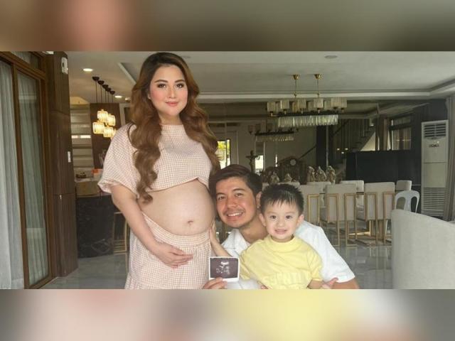 Rodjun Cruz, Dianne Medina, and Joaquin