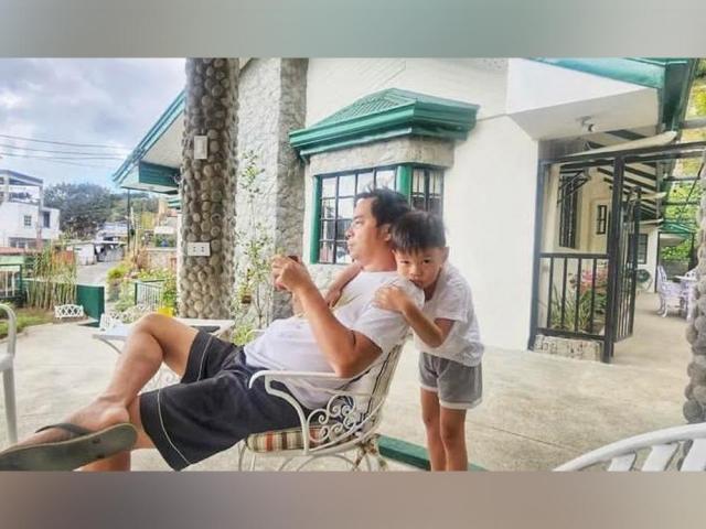 neri Mirandas Baguio House