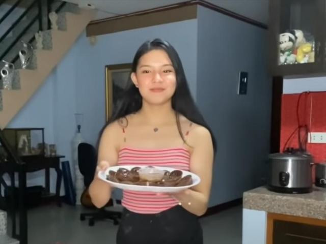 Althea Ablan makes homemade kutsinta