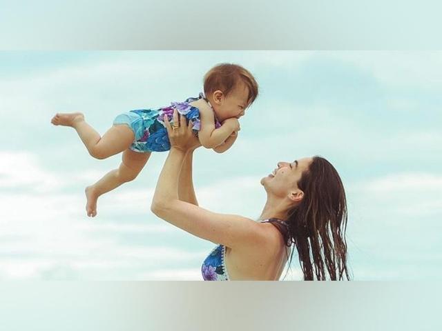 Anne Curtis and Dahlia Amelie