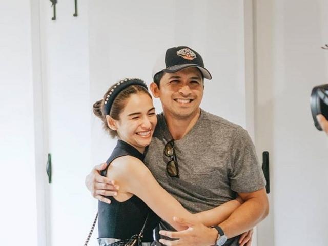 Jennylyn Mercado hugging Dennis Trillo