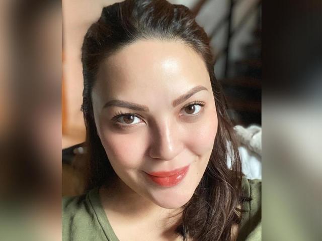 KC Concepcion donates PPE sets to hospitals