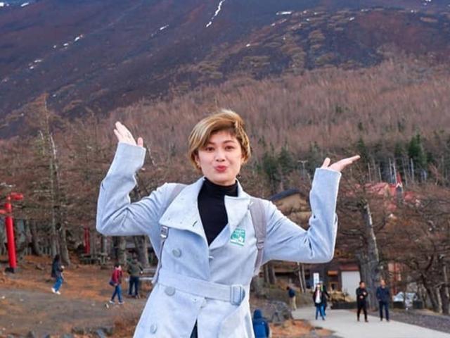 Thea Tolentino near Mt Fuji