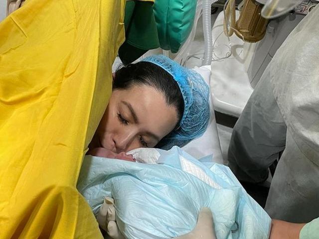 divine lee and baby dali