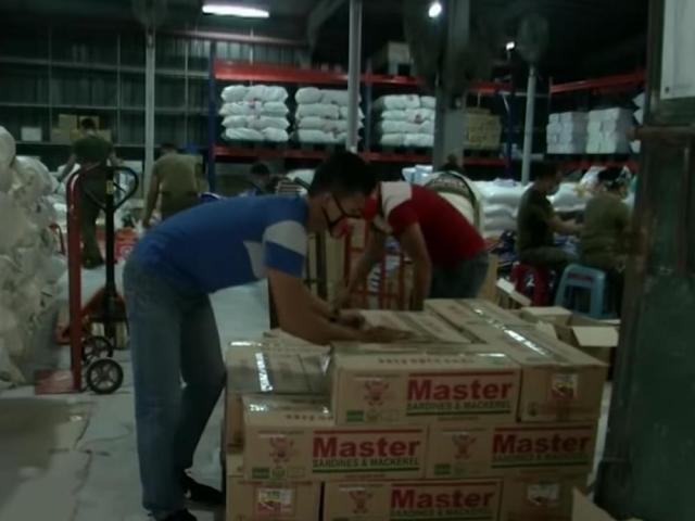 GMA Kapuso Foundation donates food packs