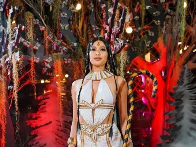 michelle dee at the sparkle spell