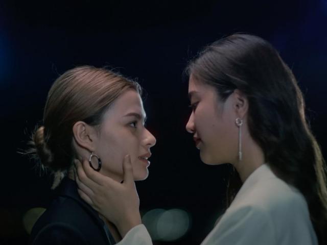 FreenBecky in URANUS 2324