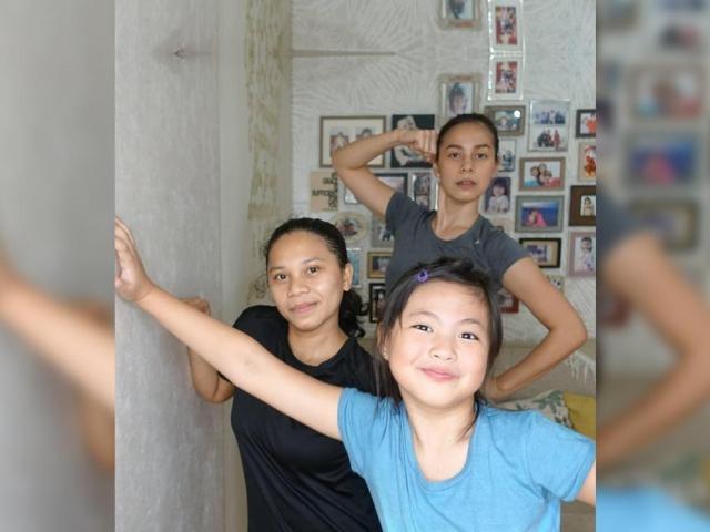  Bettinna Carlos Gummy Carlos and Yatch