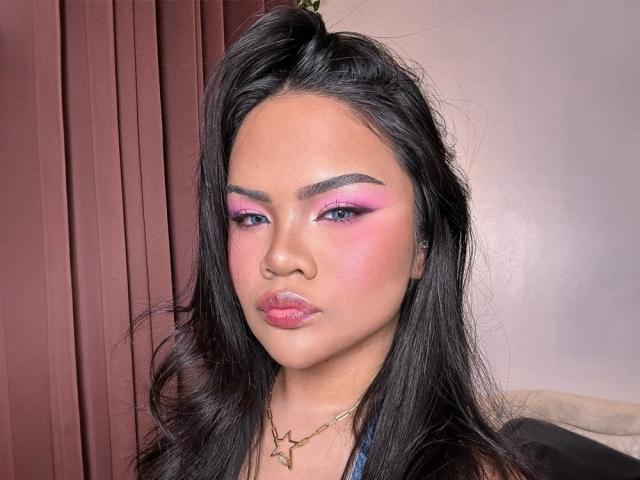 Chikana date with Alden Richards look