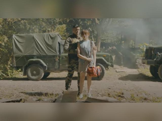 Dingdong Dantes and Jennylyn Mercado in Descendants of the Sun PH