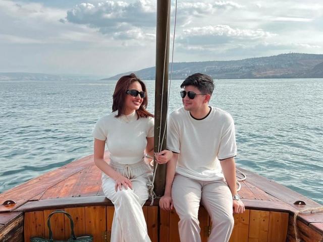 Rayver Cruz and Julie Anne San Jose