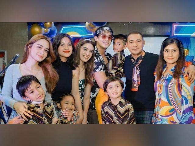 Cesar Montano with his children