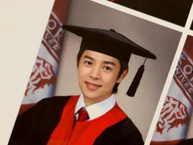 Alexander Lee finishes college