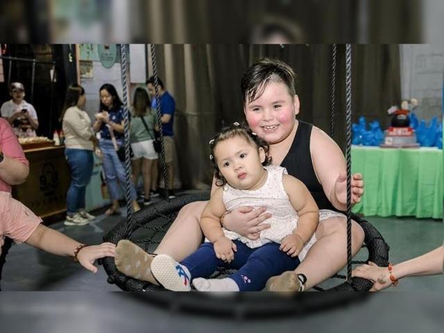 Baeby Baste and baby Tali