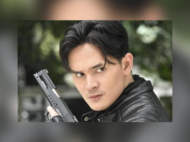 Ruru Madrid in Black Rider