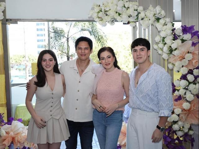 Carmina Villarroel Zoren Legaspi Cassy Legaspi Mavy Legaspi