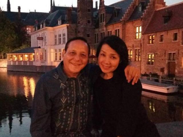 Ronnie Henares and wife Ida