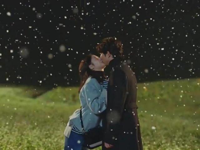 gong yoo and kim go-eun in goblin