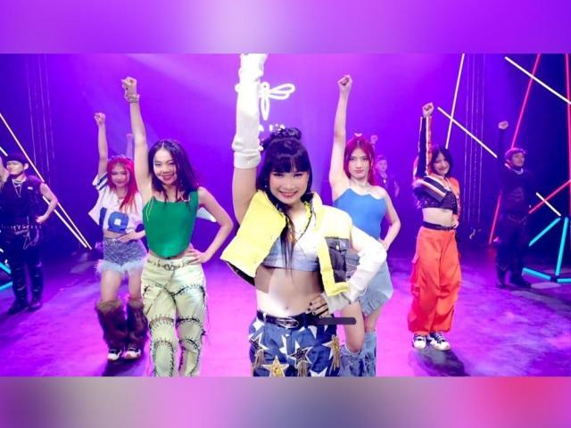 kaia turn up music video