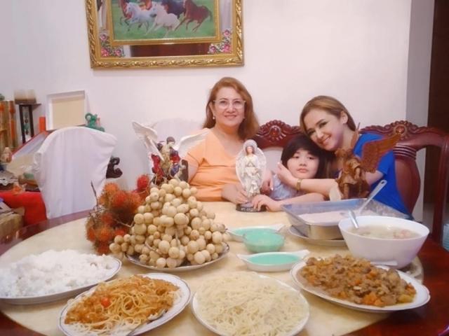 Angelica Jones and Mommy Beth Jones