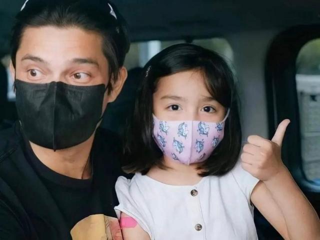 Dingdong Dantes at Zia Dantes