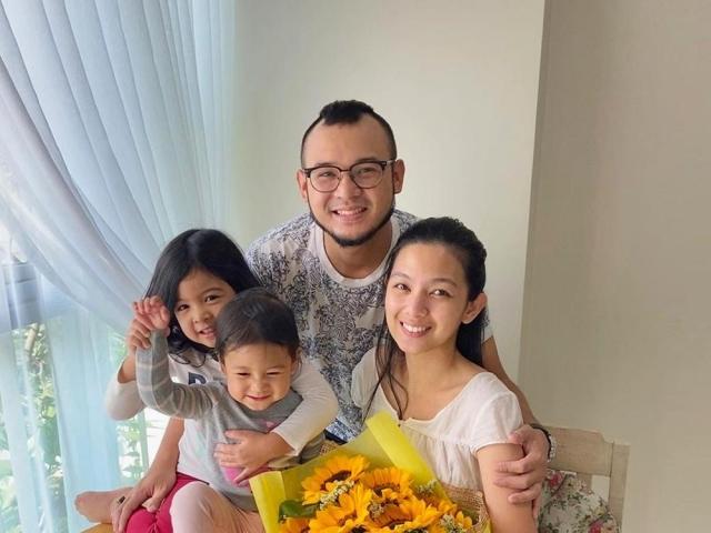 Jennica Garcia and Alwyn Uytingco with kids