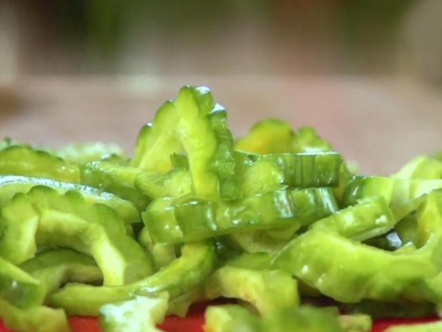 Lessen bitterness of ampalaya