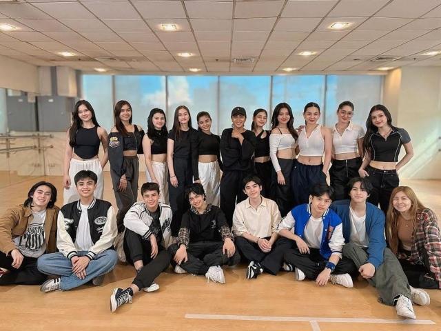 Rochelle Pangilinan and Sparkle Teens