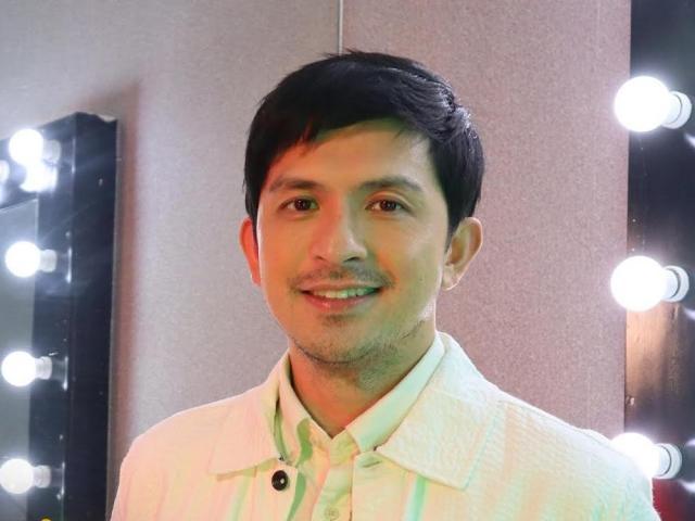 Dennis Trillo for FeelingBlessedNgayongPasko