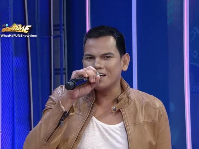 Taylor Lautner look alike Cristopher Diwata