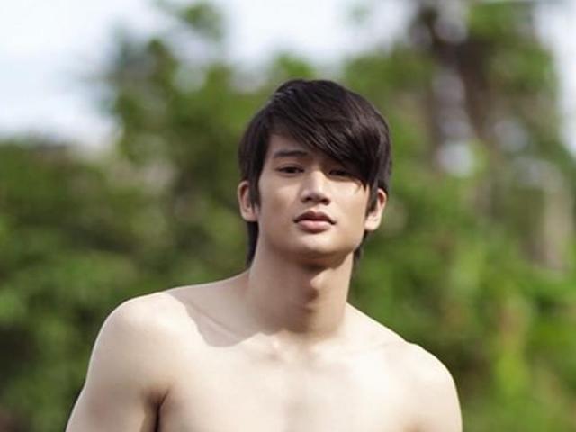 Gil Cuerva poses in his underwear for Bench