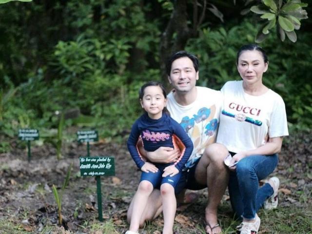 scarlet snow belo eco warrior