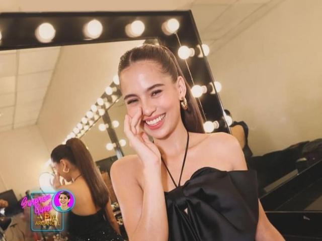 jasmine curtis-smith