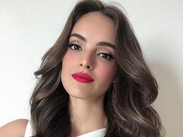 Miss World 2018 Vanessa Ponce de Leon wearing her crown