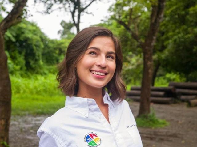 Jasmine Curtis Smith in 2020