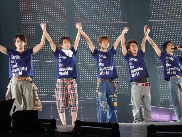 Arashi reads The Emperors New Clothes