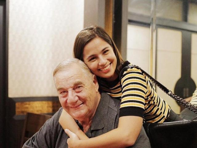 Jasmine Curtis Smith surprises dad
