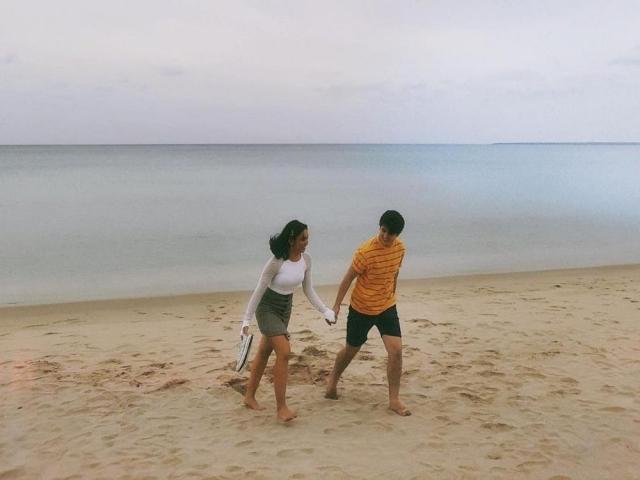 kyline alcantara and mavy legaspi at the beach