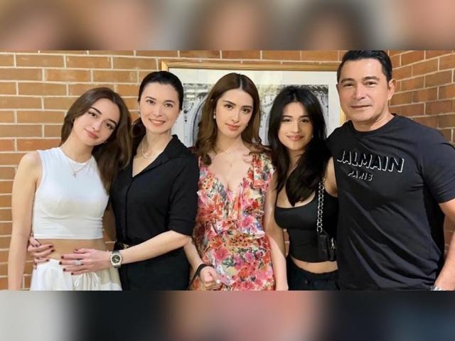 Sunshine Cruz and Cesar Montano and children