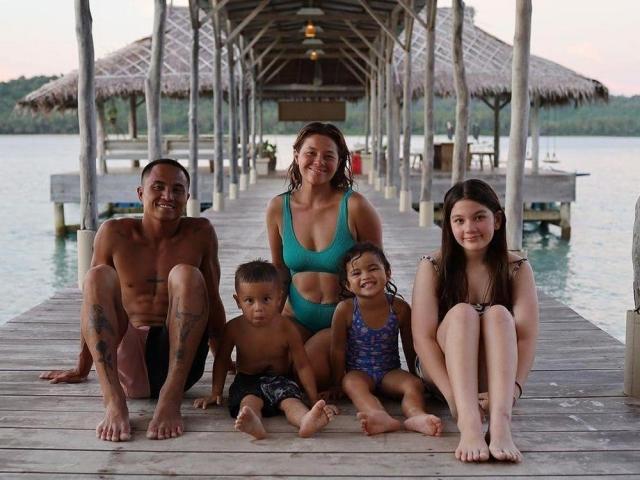 Andi Eigenmann and Philmar Alipayo with kids