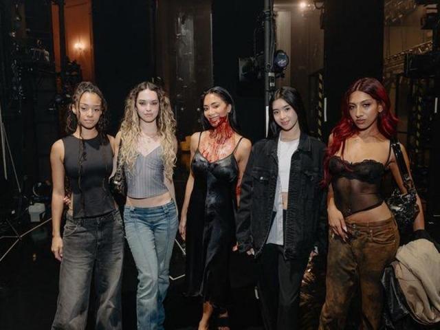 Nicole Scherzinger and Sophia Laforteza of KATSEYE'