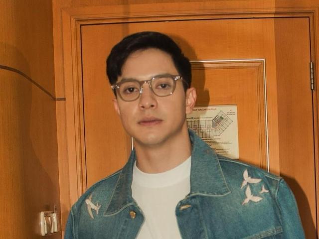 Alden Richards in All Out Sundays