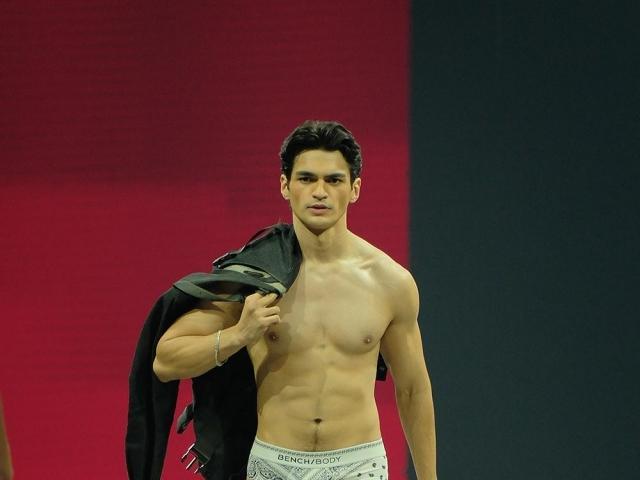 Bruce Roeland in Bench Body of Work