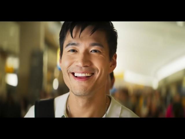 Kevin Kreider in Hello Love Again