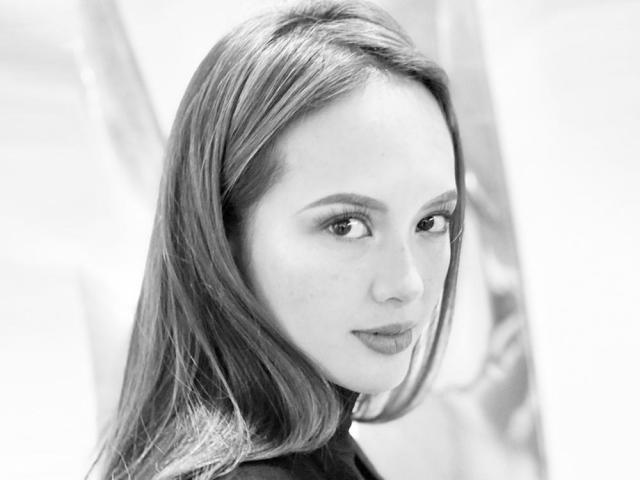 Ellen Adarna self quarantine