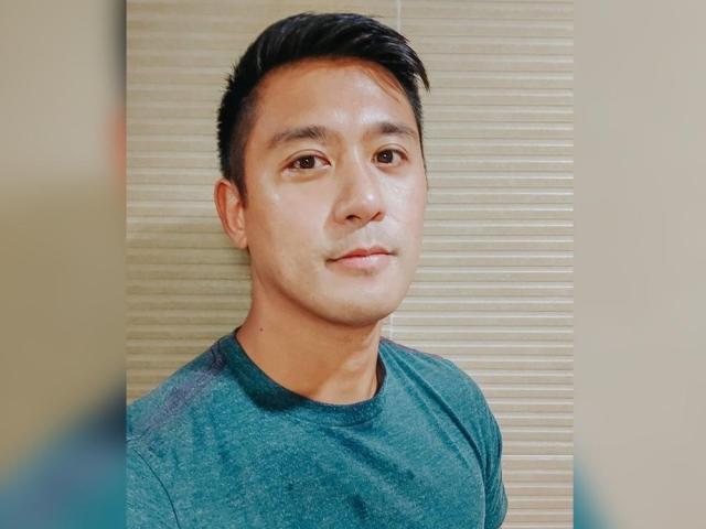 Rocco Nacino Toosie Slide dance challenge