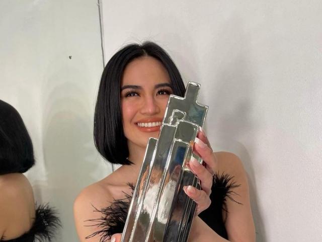 Julie Anne San Jose 