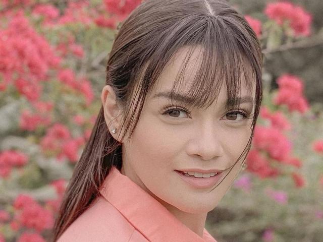 Yasmien Kurdi sings Crash Landing on You OST