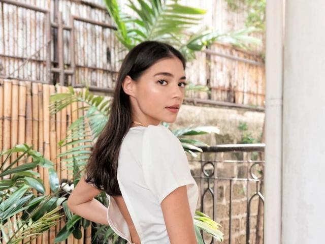 Rhian Ramos at home